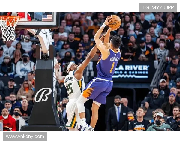 原创八村垒炮轰詹姆斯和东契奇：他们就是球霸，一直占据我的球权，我都没有出手机会